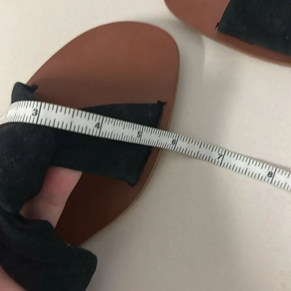 ZARA 38/7-7.5 Black Suede Flat Crossover Straps Knot Flat Slip on Sandals - Picture 13 of 14